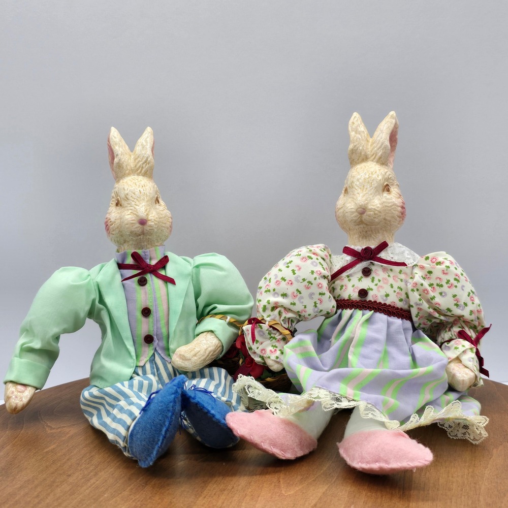Avon Easter Bunny Couple Ceramic‎ Shelf Sitters Pastel Spring Decor
